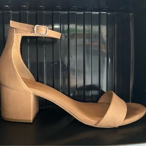 Tan block heel